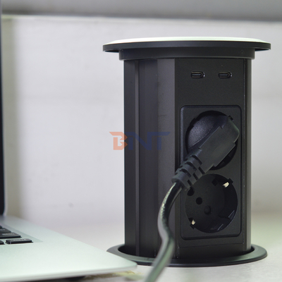 Conexões elétricas de saída dupla 4 tomadas AC com duplo carregador USB A + C + sem fio para escritório