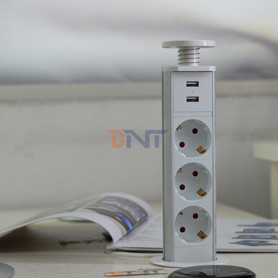 IP44 6cm Cor branca tomada de energia da torre vertical da cozinha com carga USB