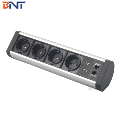 Boente eu conector de alimentação de tomada de tomada de tomada de tomada da mesa