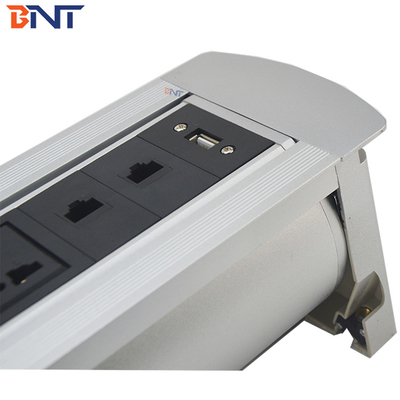 com tomada automática de interruptor utilizada no sistema de conferência MK6320
