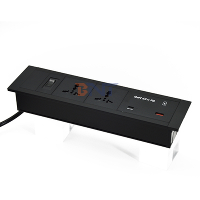 Soquete de mesa inserida tomadas de energia universais USB portas A + C 65W Max saída US / EU / AU 16A / 13A