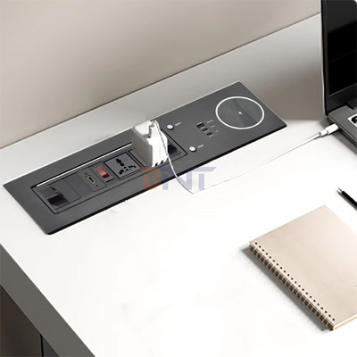 2 Soquete de mesa de carregamento rápido universal de 65W IP44 Nível 10A Corrente nominal 2 tomadas AC Estandarte da UE de tomada para uso de escritório