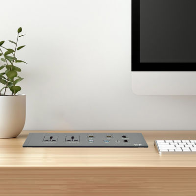 Tomada de energia multifuncional embutida para desktop Opções de plugue universal com portas USB duplas nível IP44