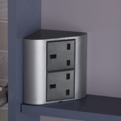 Corredor de escritório e escritório doméstico UK Socket com 2 tomadas para vários dispositivos