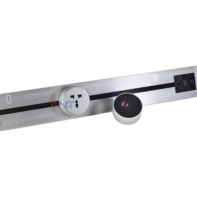 Soquete de trilho de energia de estilo moderno montado na parede Soquete de CA removível de saída múltipla conveniente para normas universais do Reino Unido