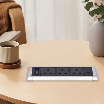 Tomadas de energia multifuncionais para desktop com 3 tomadas elétricas AC embutidas e tomadas de carregamento USB A+USB C