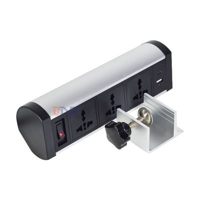 Desenho de clip adesivo Soquete de mesa de grampo 3 tomadas de corrente AC USB A + C Soquete de escritório de grampo Power Strip