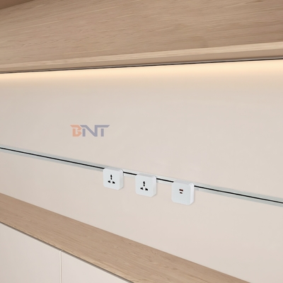 Nova tomada removível de trilho ultra estreito conveniente de parede de saída múltipla Power Rail Track Socket